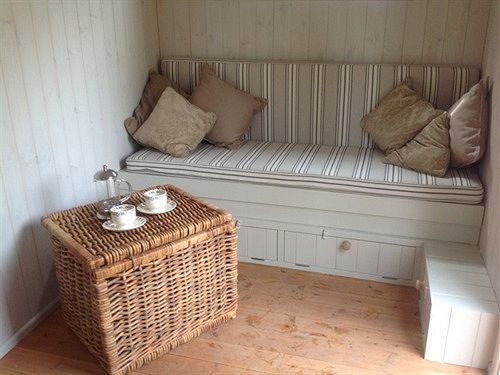 Posh Huts Farmstay Falstone Exterior foto